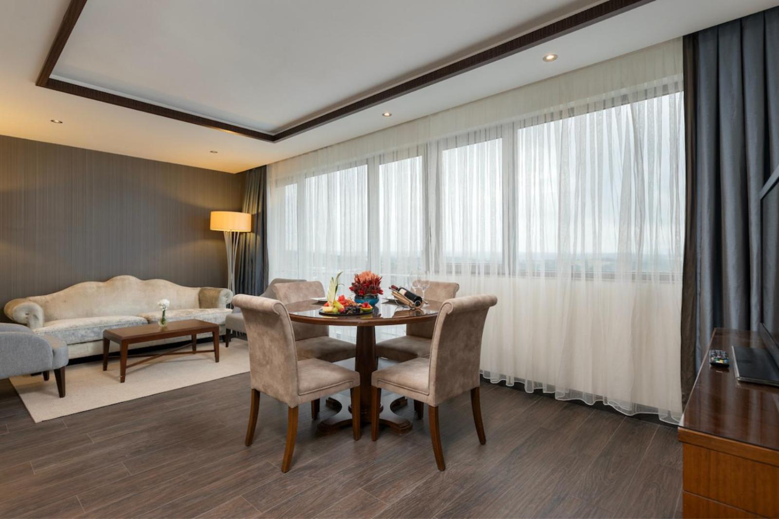 Miracle Istanbul Asia Airport Hotel & Spa Exteriér fotografie A suite at the hotel